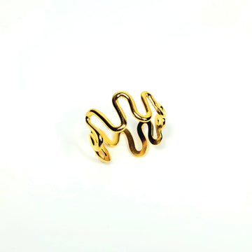 Aukso spalvos bangelių formos žiedas