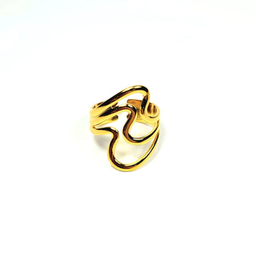 Aukso spalvos netaisyklingos formos žiedas