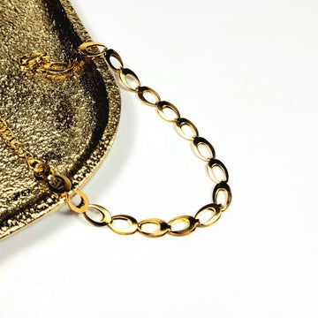 Aukso spalvos klasikinė grandinėlės stiliaus apyrankė