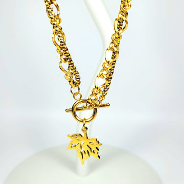 Dviguba  grandinėlė su klevo lapo pakabuku