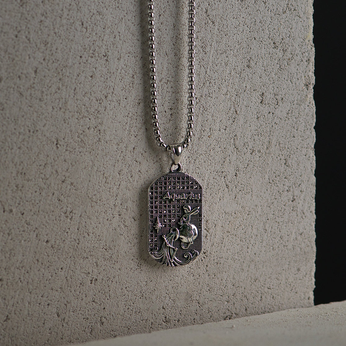 Sidabro spalvos 70cm kaklo papuošalas su vandenio zodiaku